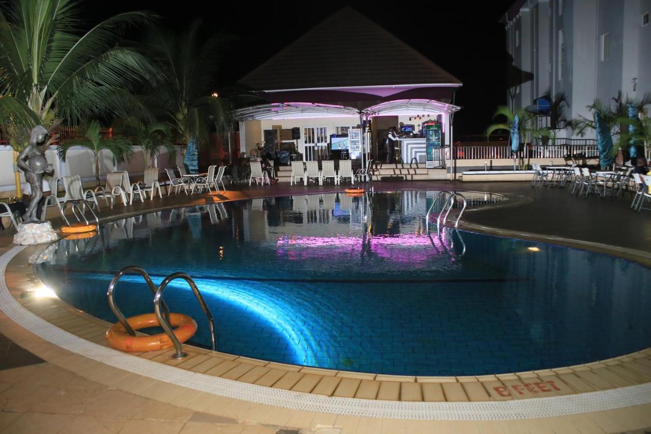 Oxygen Holiday Resort Owerri Bagian luar foto