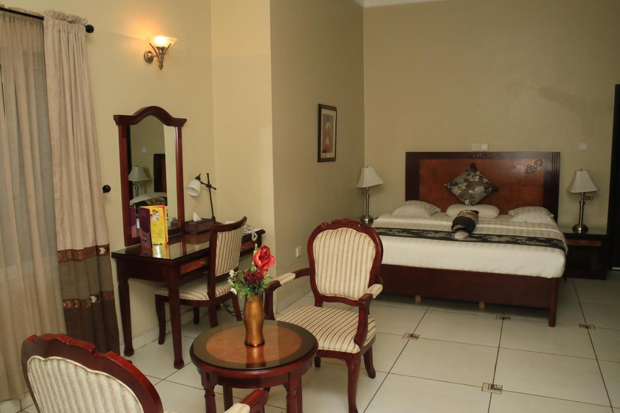 Oxygen Holiday Resort Owerri Bagian luar foto