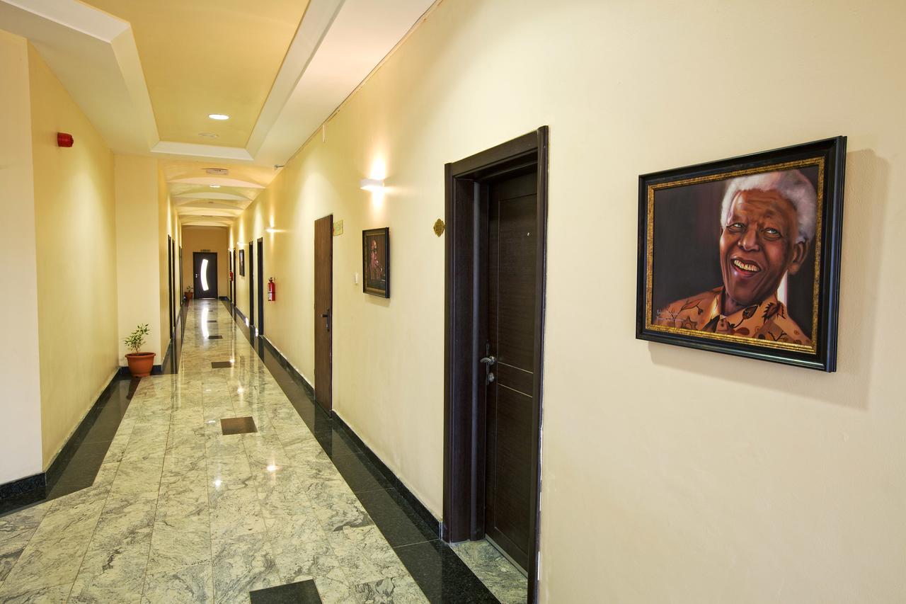 Oxygen Holiday Resort Owerri Bagian luar foto