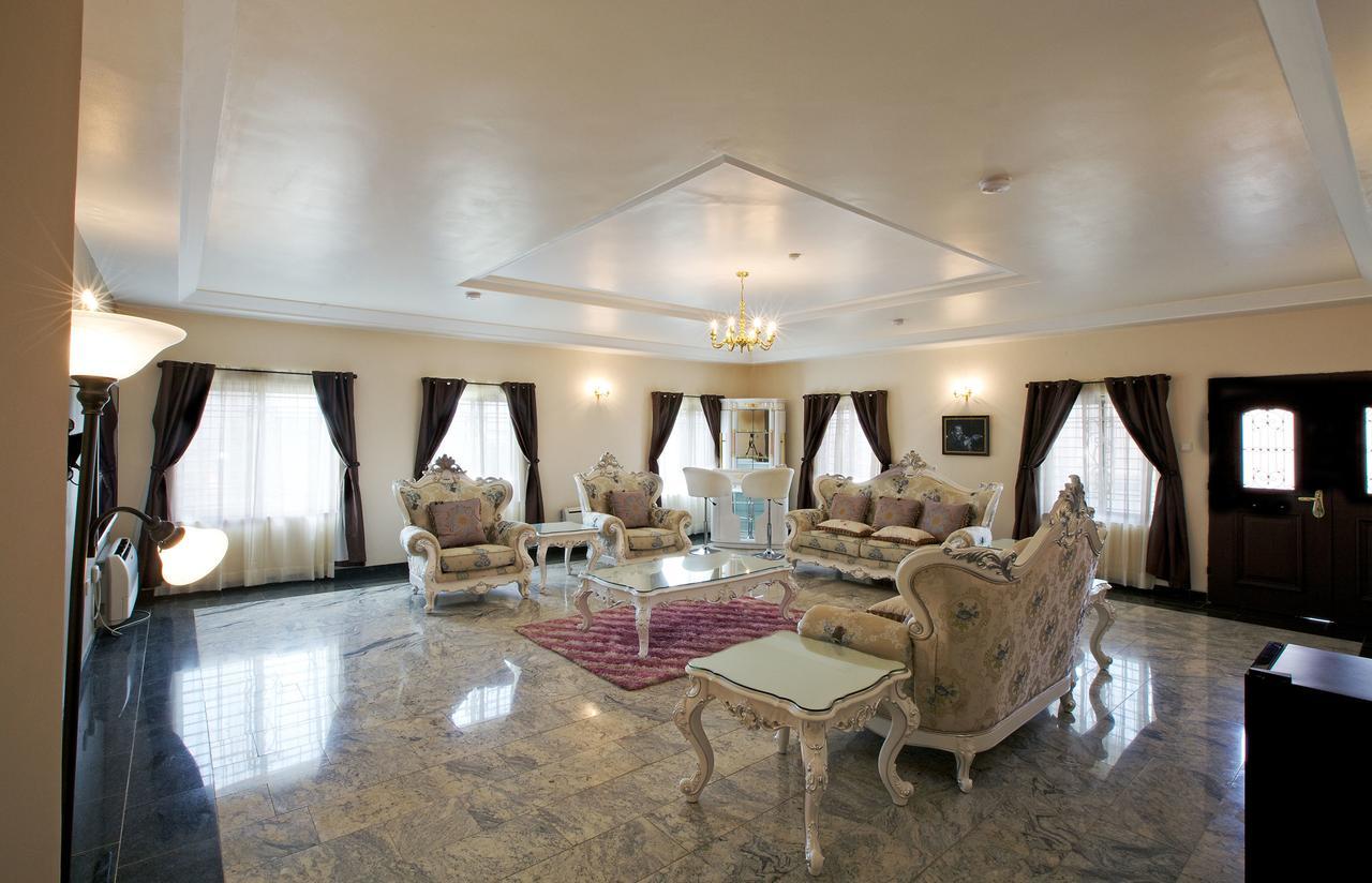Oxygen Holiday Resort Owerri Bagian luar foto